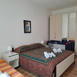 Cala Di Seta: Vista Mare, Sul Mare Appartamento